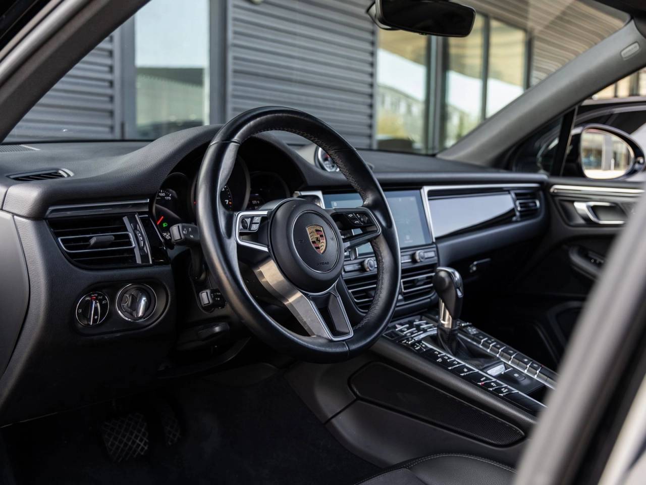 2021 Porsche Macan Macan