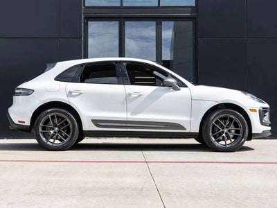 2023 Porsche Macan T