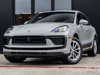 2023 Porsche Macan Macan (MY23)