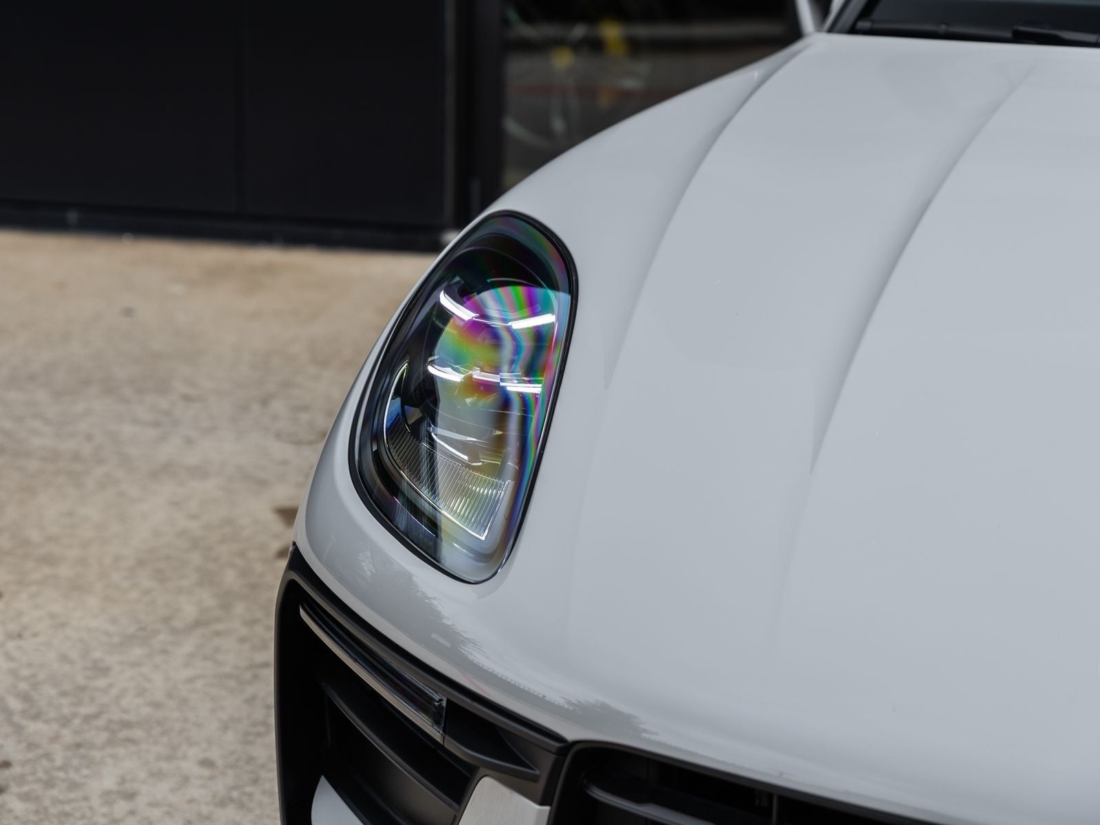 2023 Porsche Macan Macan (MY23)