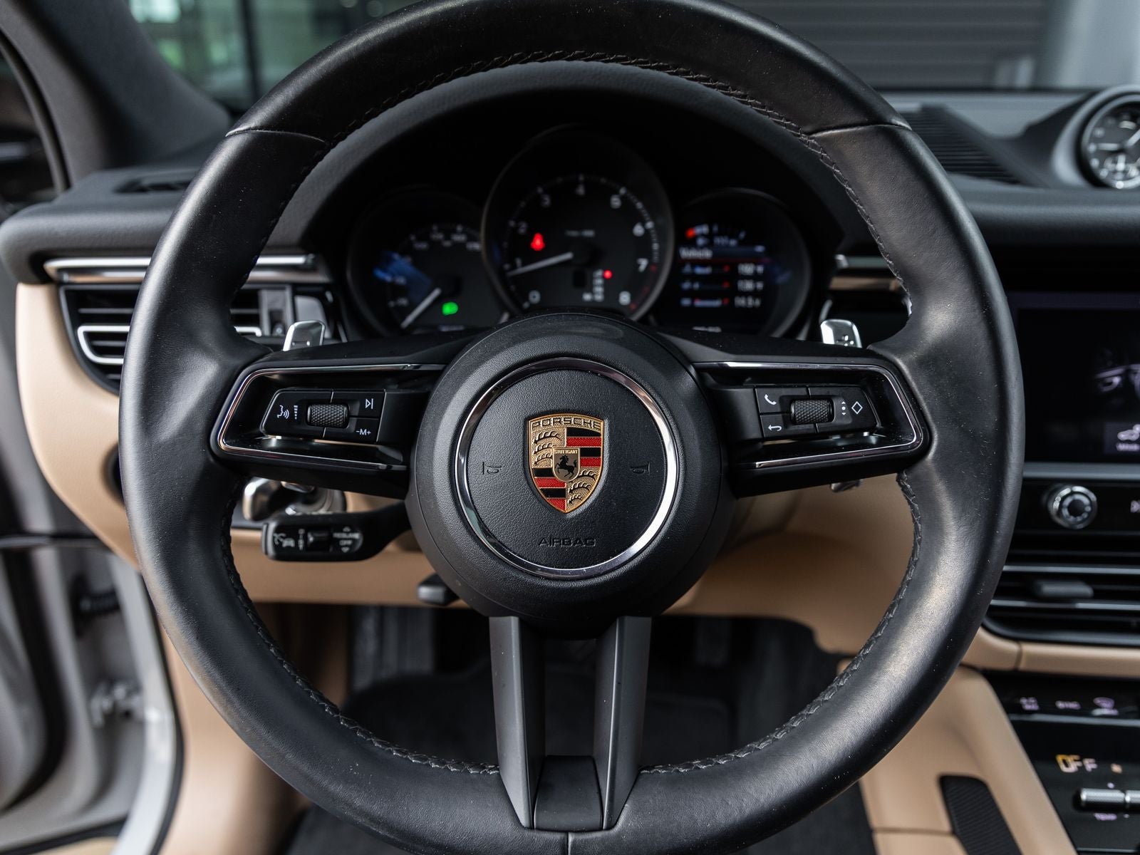 2023 Porsche Macan Macan (MY23)