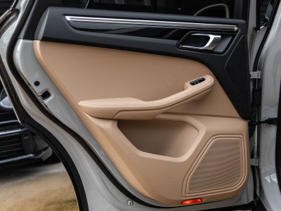 2023 Porsche Macan Macan (MY23)