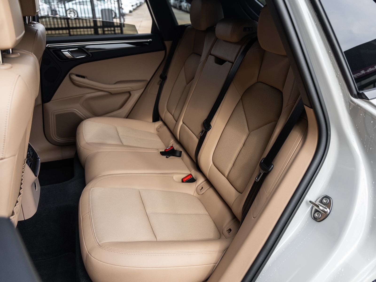 2023 Porsche Macan Macan (MY23)