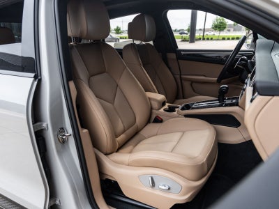 2023 Porsche Macan Macan (MY23)