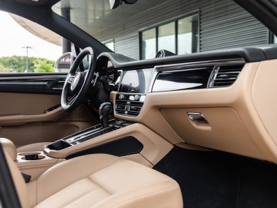 2023 Porsche Macan Macan (MY23)