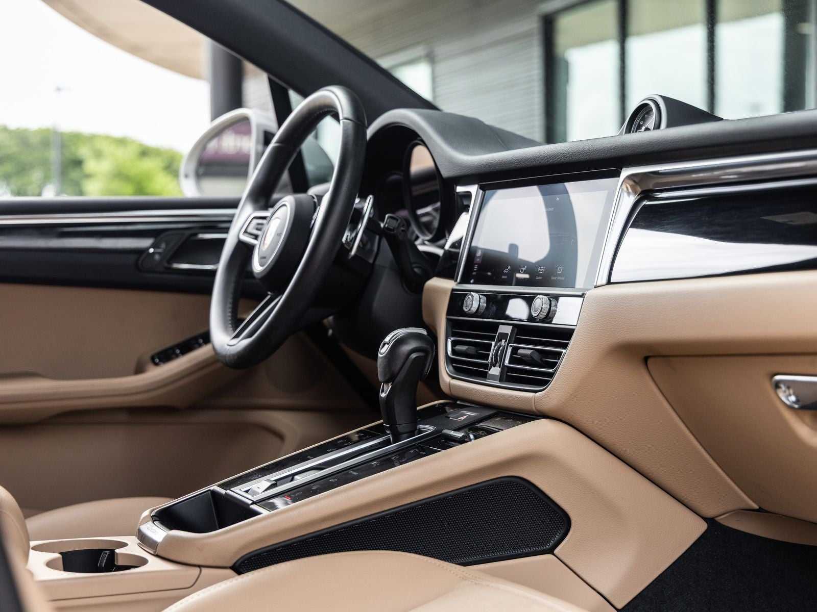 2023 Porsche Macan Macan (MY23)