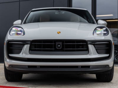 2023 Porsche Macan Macan (MY23)