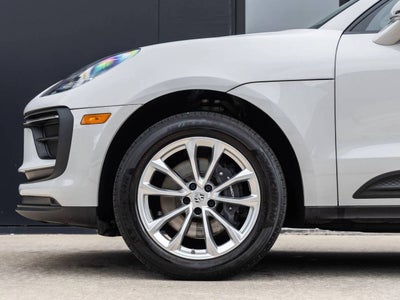 2023 Porsche Macan Macan (MY23)