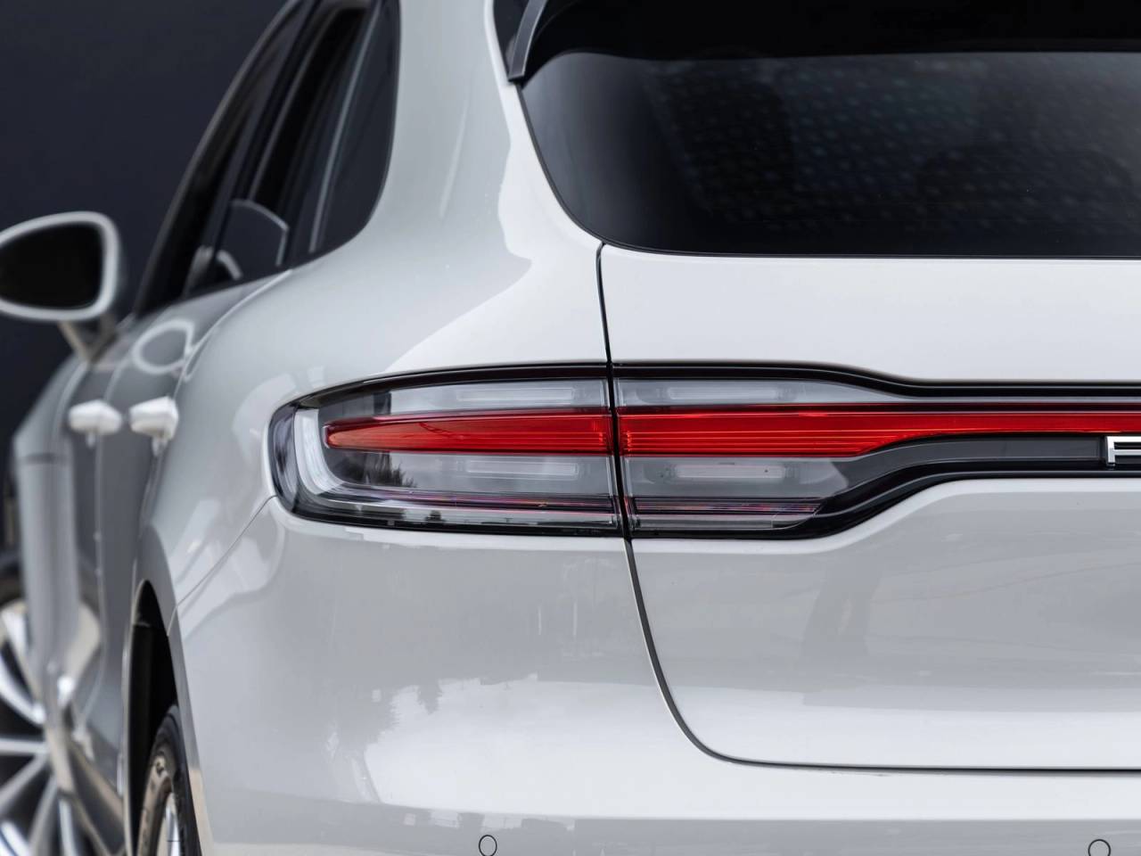 2023 Porsche Macan Macan (MY23)