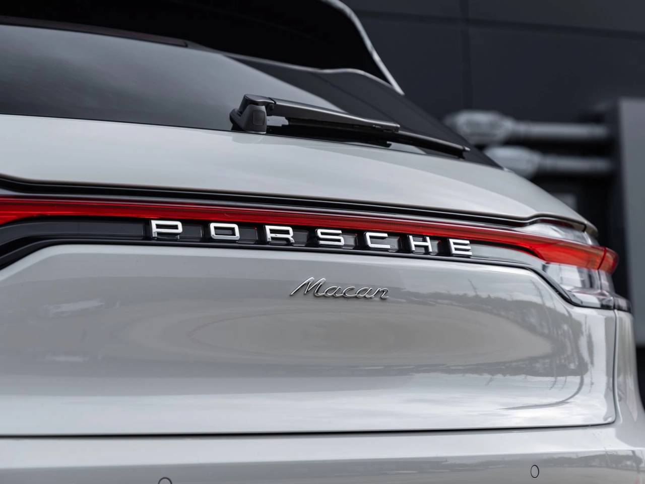 2023 Porsche Macan Macan (MY23)