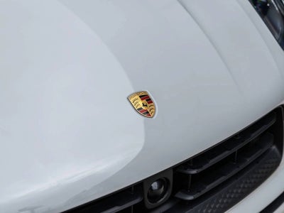 2023 Porsche Macan Macan (MY23)