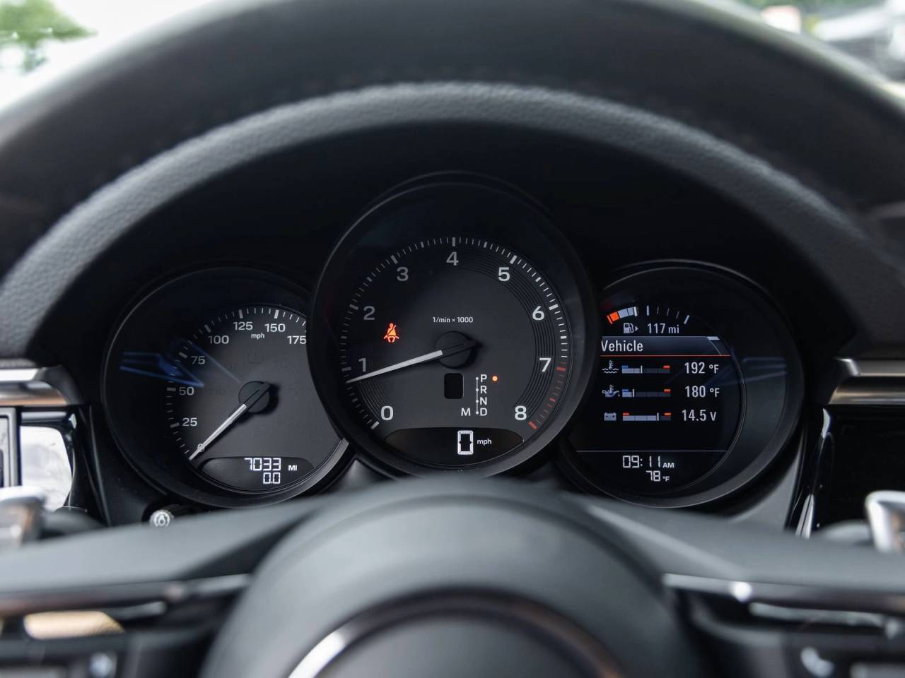 2023 Porsche Macan Macan (MY23)