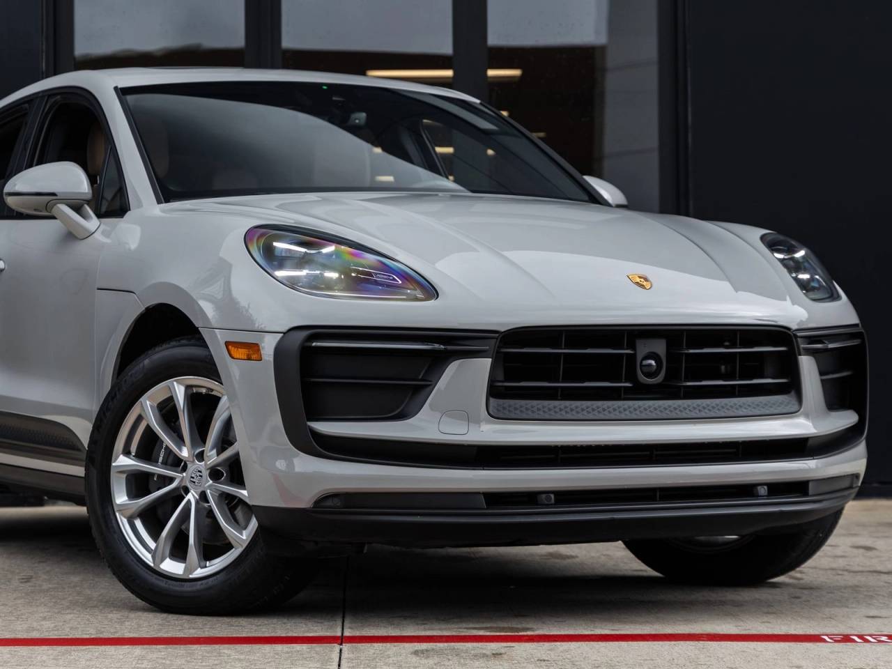 2023 Porsche Macan Macan (MY23)