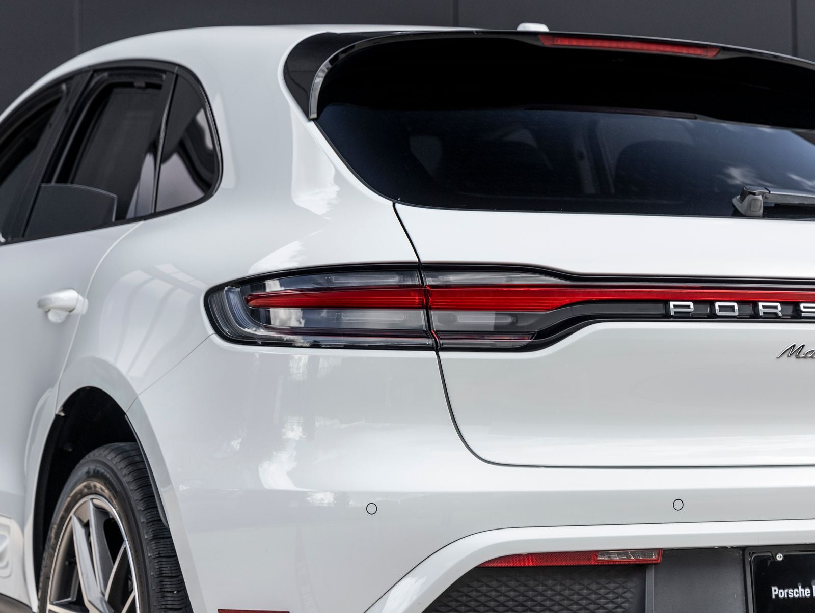 2023 Porsche Macan Macan