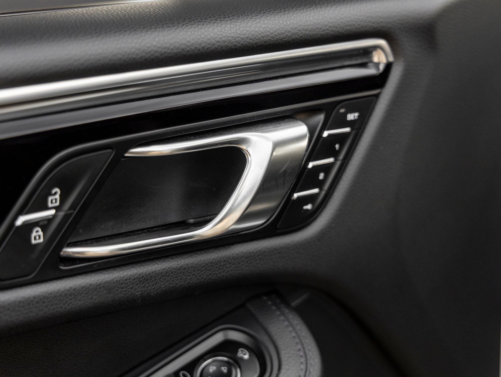 2023 Porsche Macan Macan