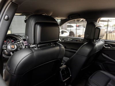 2023 Porsche Macan Macan
