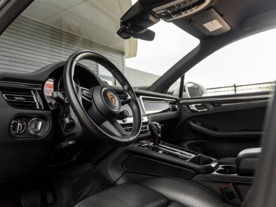 2023 Porsche Macan Macan