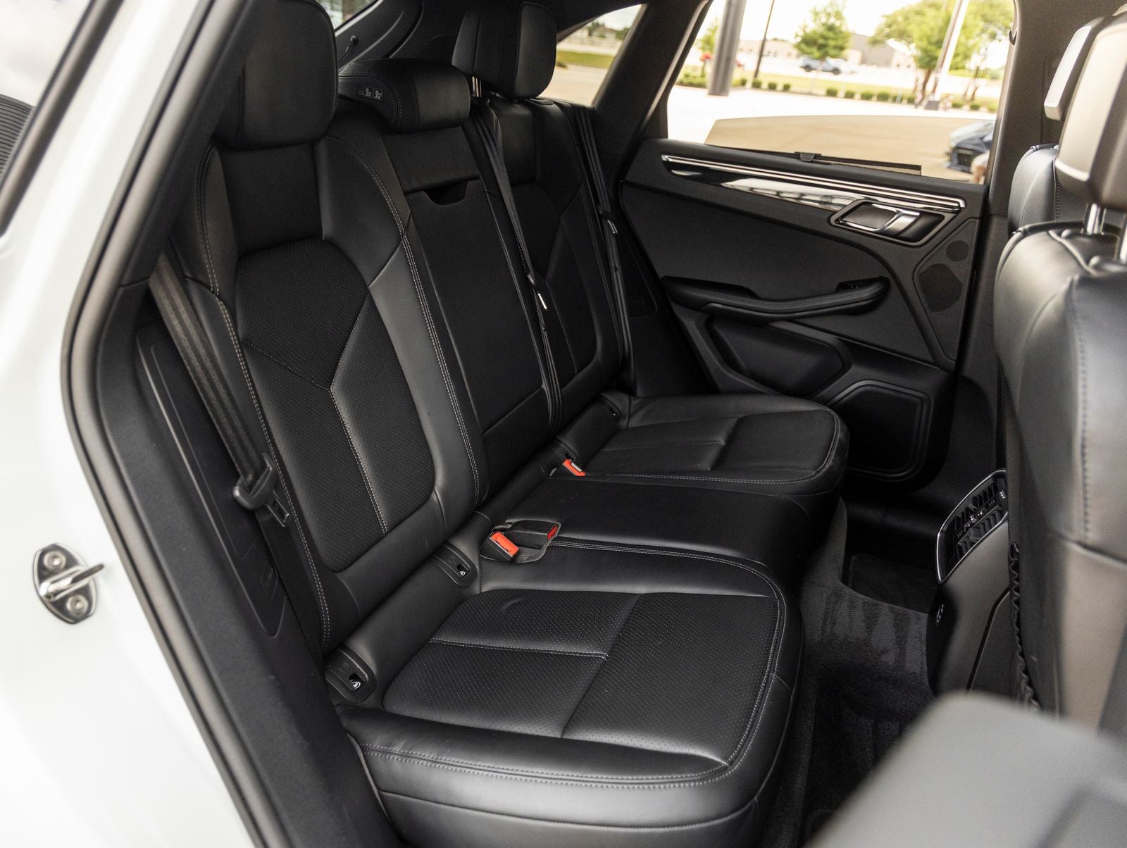 2023 Porsche Macan Macan