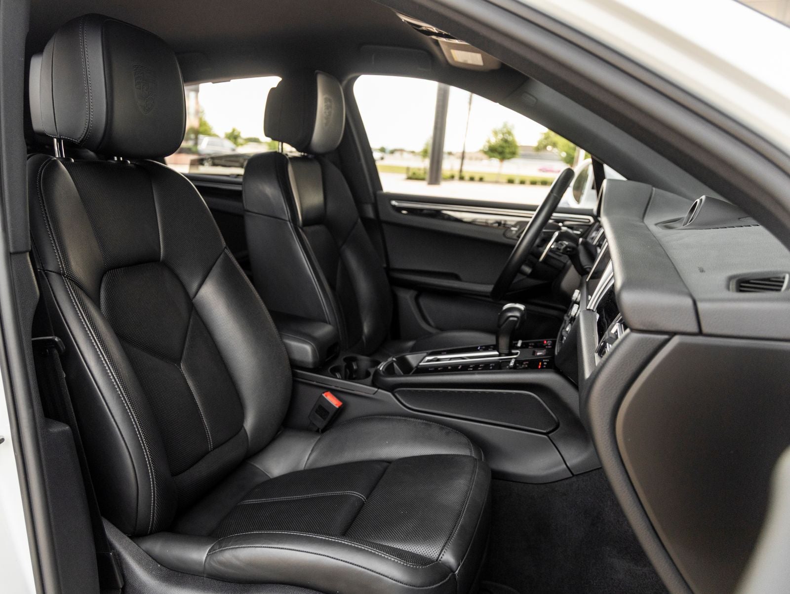 2023 Porsche Macan Macan