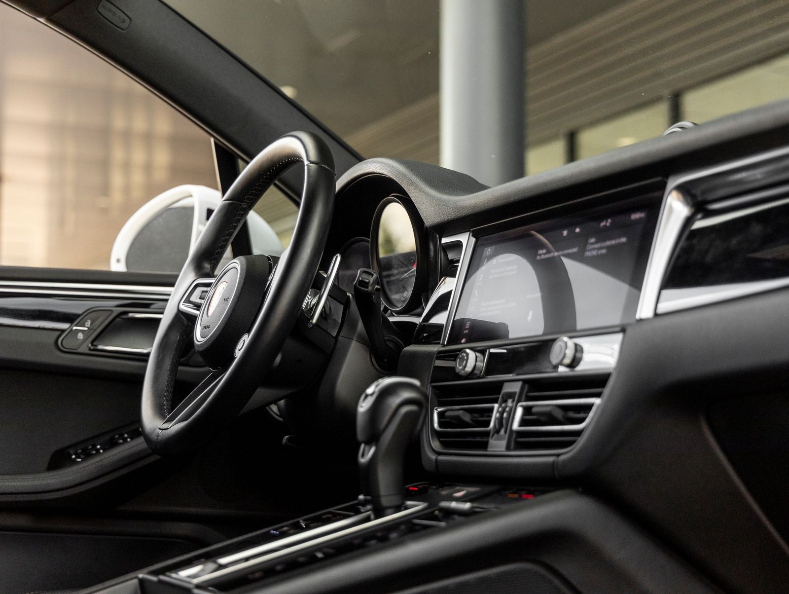 2023 Porsche Macan Macan