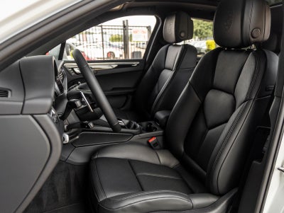 2023 Porsche Macan Macan
