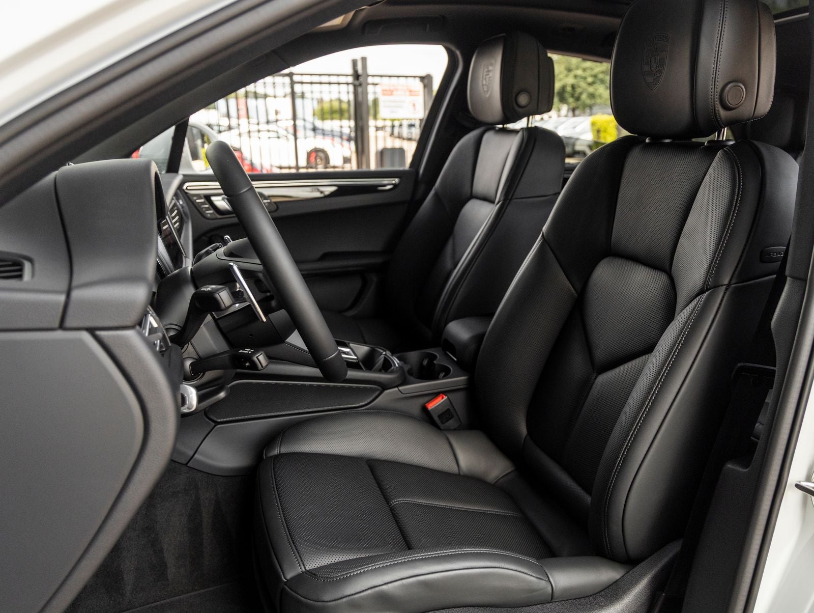 2023 Porsche Macan Macan