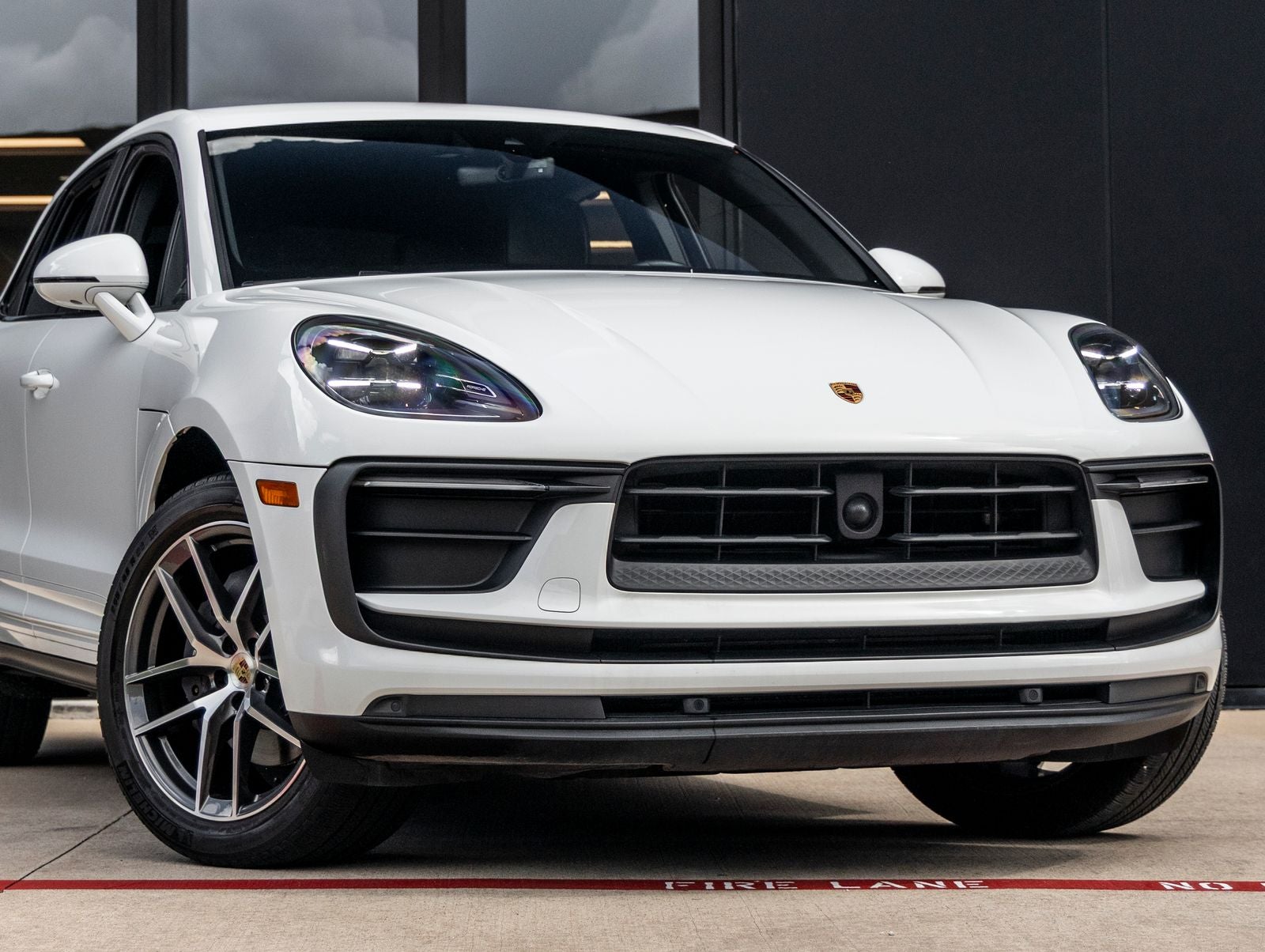 2023 Porsche Macan Macan