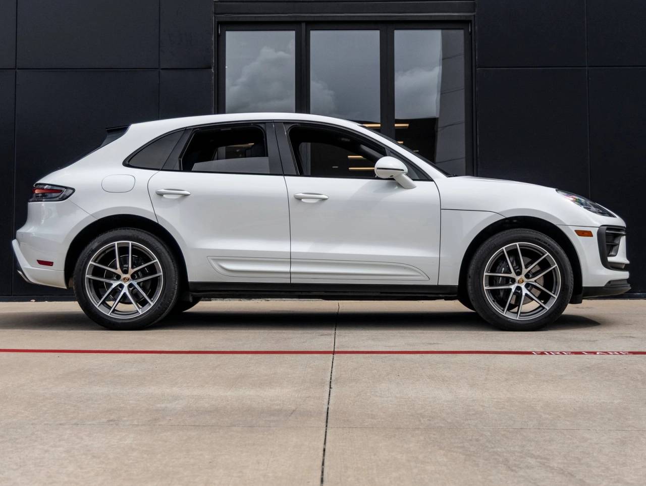 2023 Porsche Macan Macan