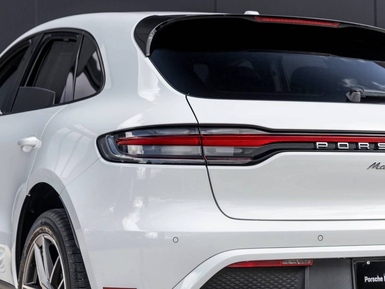 2023 Porsche Macan Macan