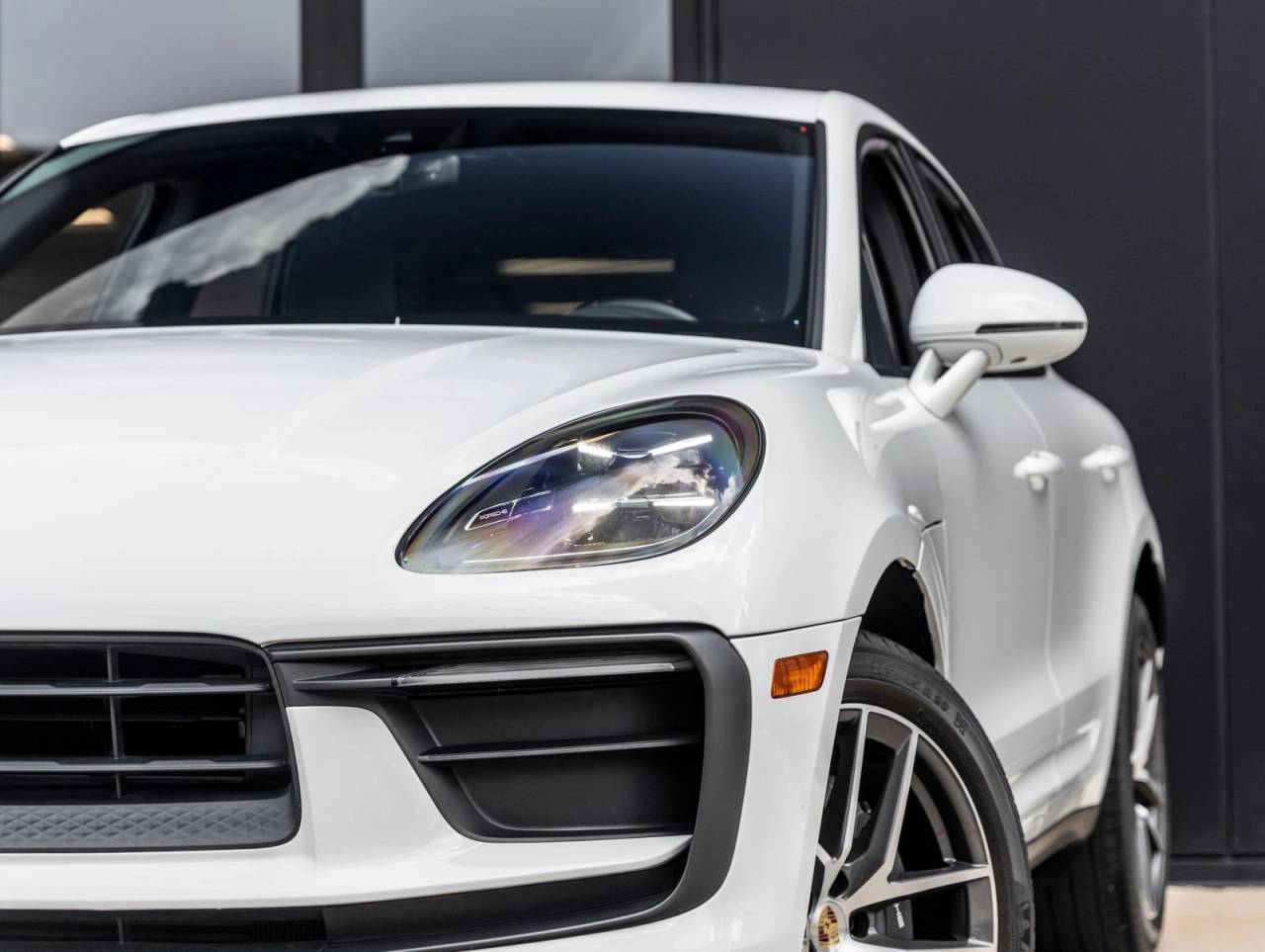 2023 Porsche Macan Macan