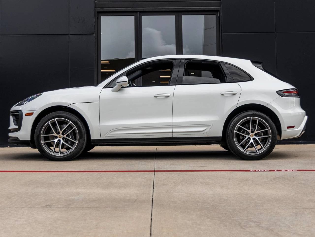 2023 Porsche Macan Macan