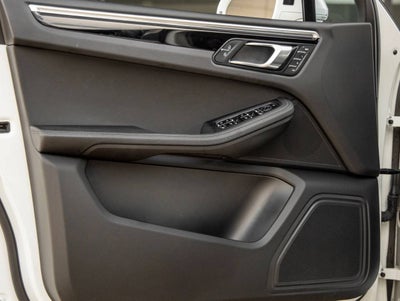 2023 Porsche Macan Macan
