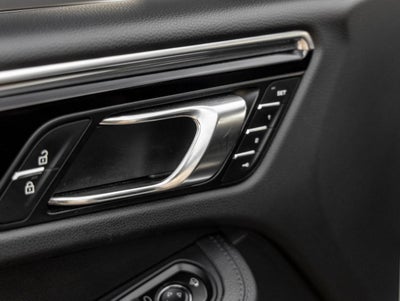 2023 Porsche Macan Macan