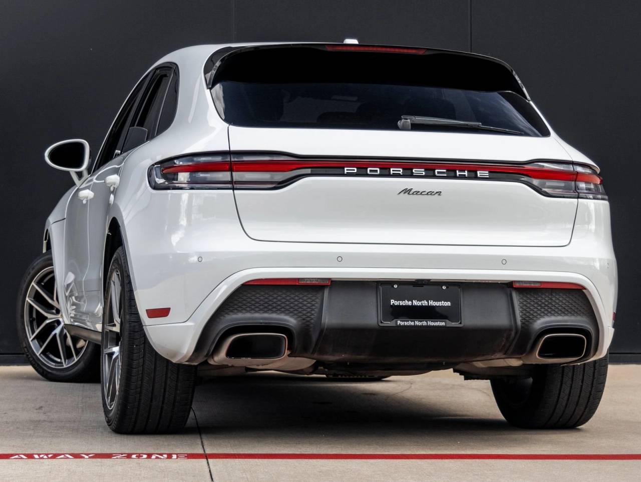 2023 Porsche Macan Macan