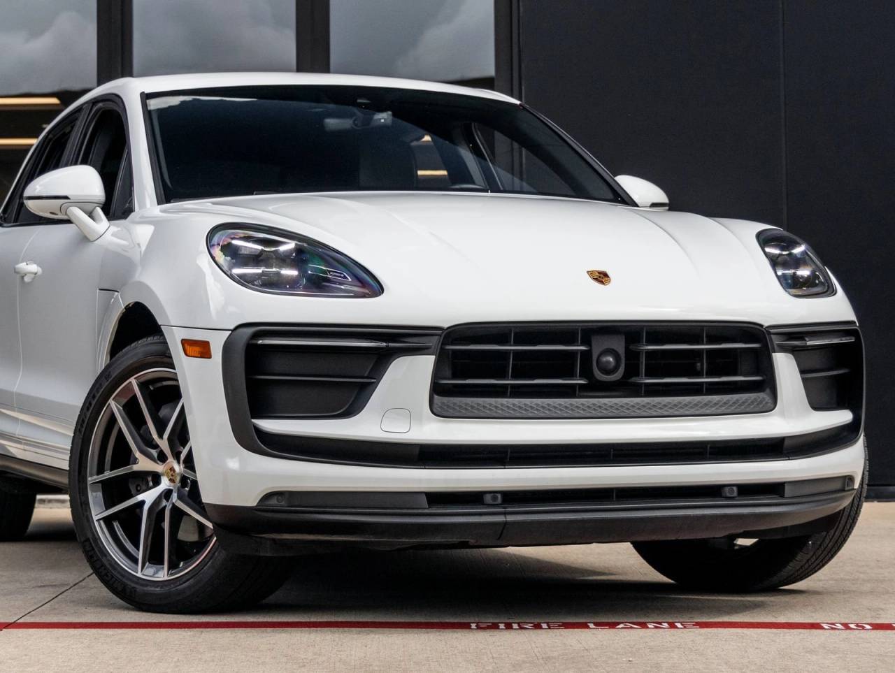 2023 Porsche Macan Macan