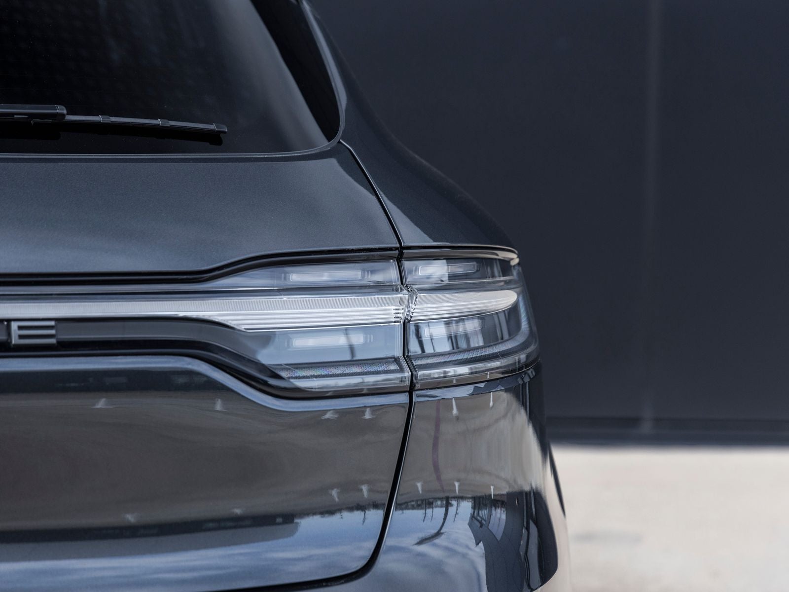 2025 Porsche Macan T