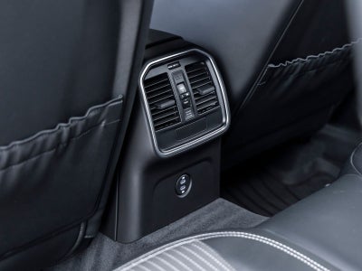 2025 Porsche Macan T