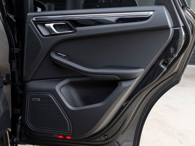 2025 Porsche Macan T