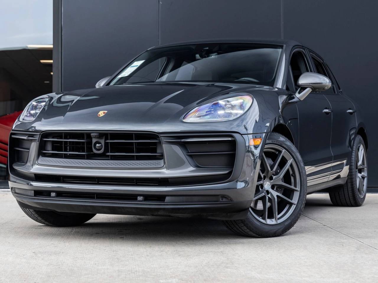2025 Porsche Macan Macan T