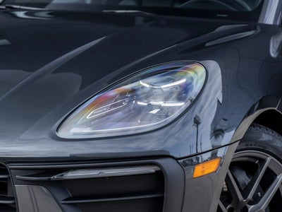 2025 Porsche Macan Macan T