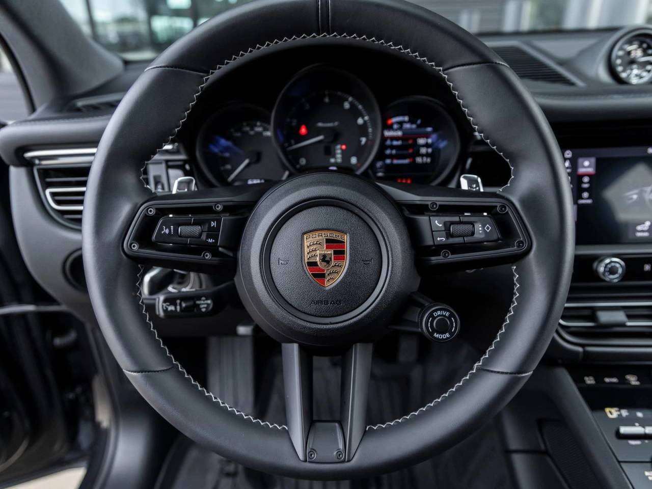 2025 Porsche Macan Macan T