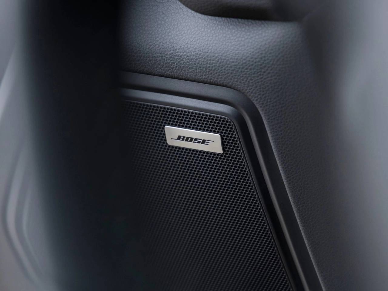 2025 Porsche Macan Macan T