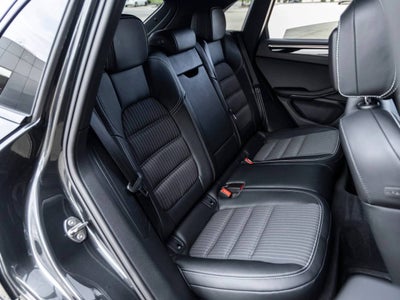 2025 Porsche Macan Macan T