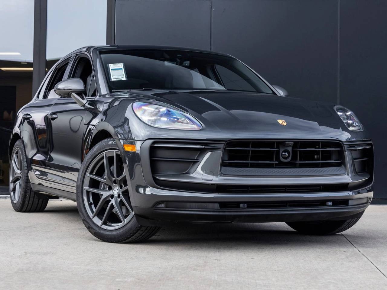 2025 Porsche Macan Macan T