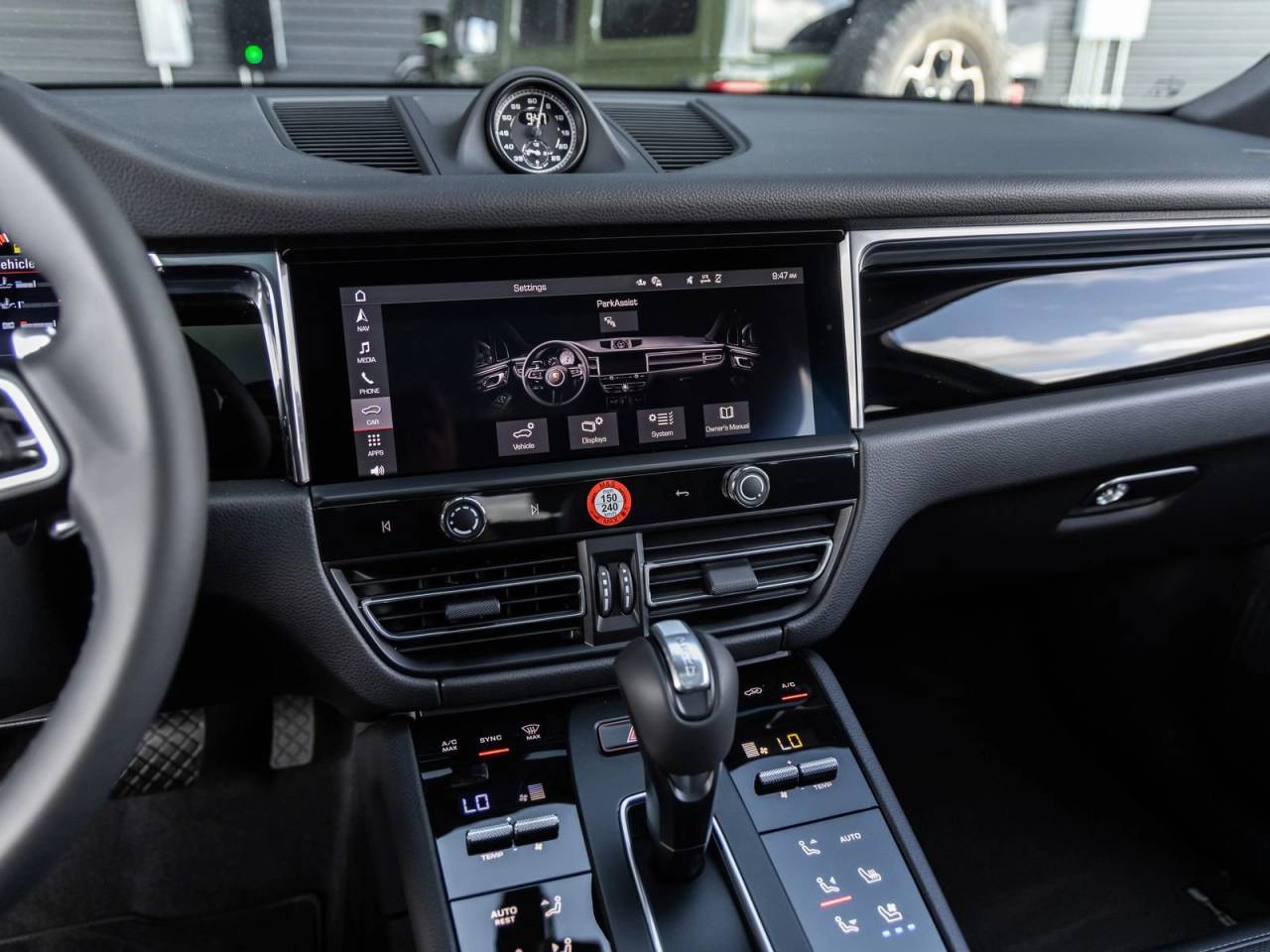 2025 Porsche Macan Macan