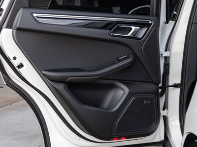 2025 Porsche Macan Macan