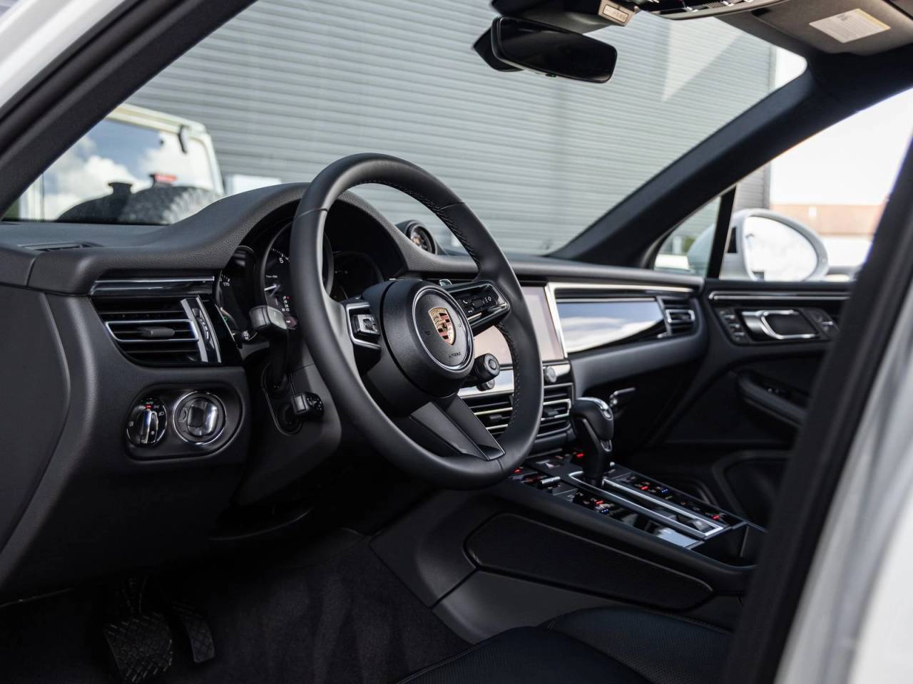 2025 Porsche Macan Macan