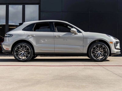 2025 Porsche Macan AWD