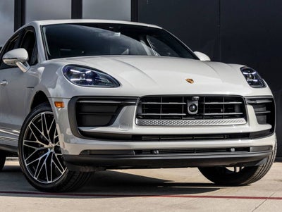2025 Porsche Macan AWD