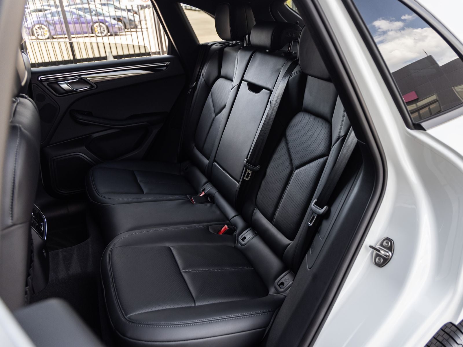 2026 Porsche Macan AWD